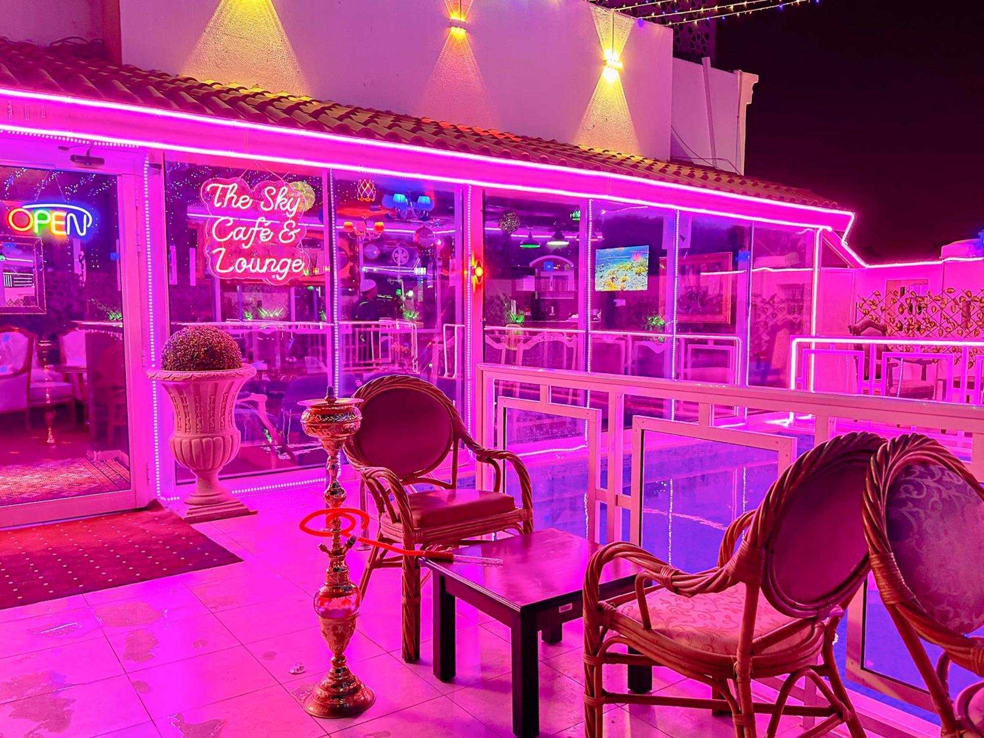 The Victory Hotel Doha Kültér fotó