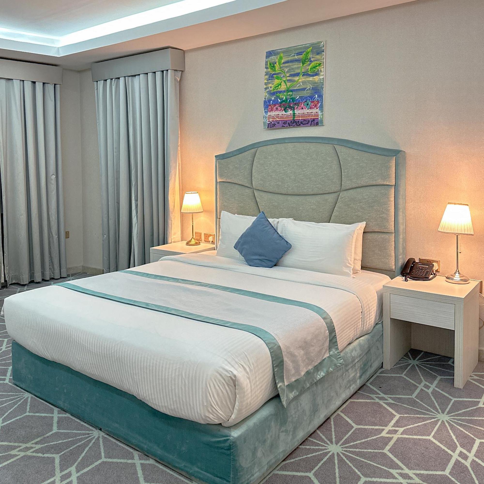 The Victory Hotel Doha Kültér fotó